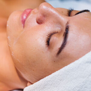 Facial con efecto reafirmante Silicio+DMAE